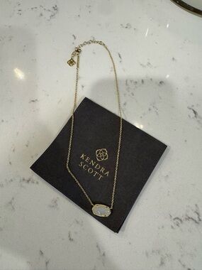 Kendra Scott Gold White Opal Pendant Necklace